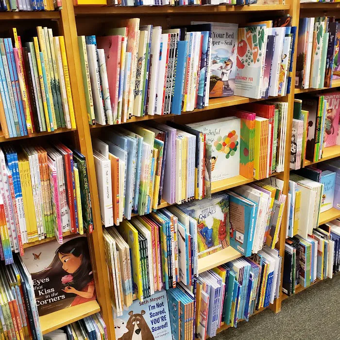 Barnes & Noble 7