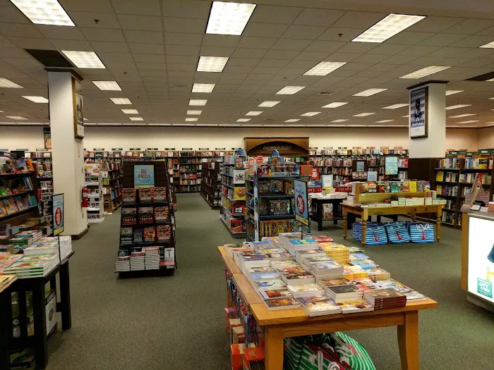 Barnes & Noble 1