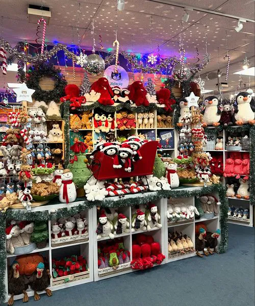 Amato's Toy and Hobby Middletown 8