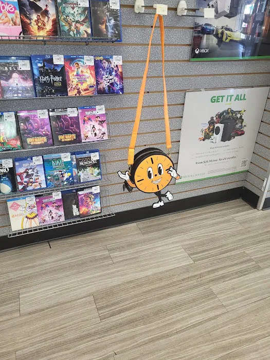 GameStop 4