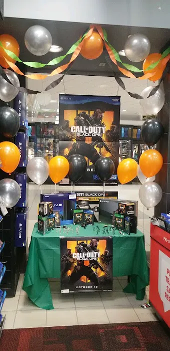 GameStop 3