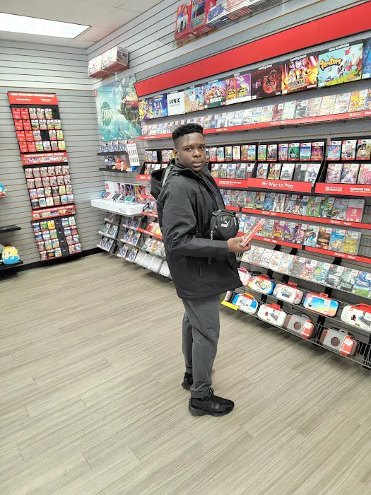 GameStop 7