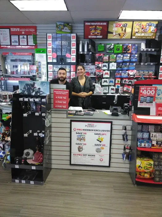 GameStop 4