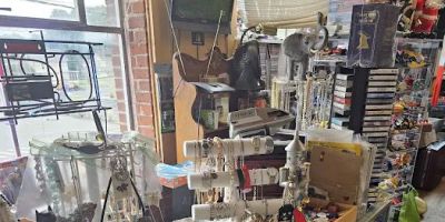 Gizmo's Antique's & Collectable's