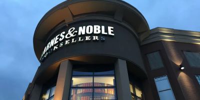 Barnes & Noble