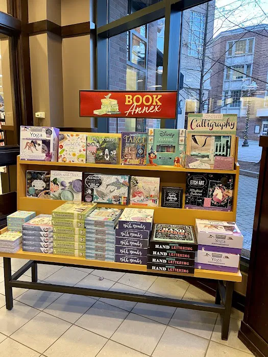 Barnes & Noble 3