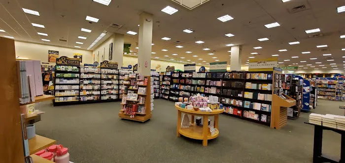 Barnes & Noble 1