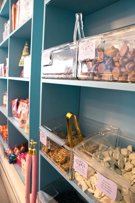 BouNom Emporium 5