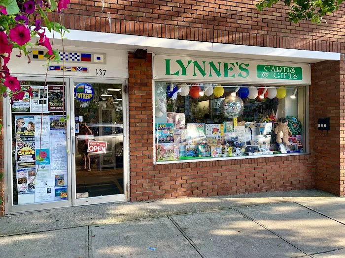 Lynne's Cards & Gifts 4