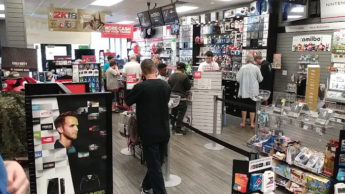 GameStop 4