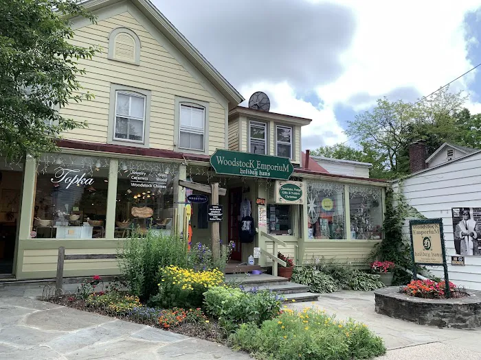 Woodstock Emporium & Holiday Haus 8