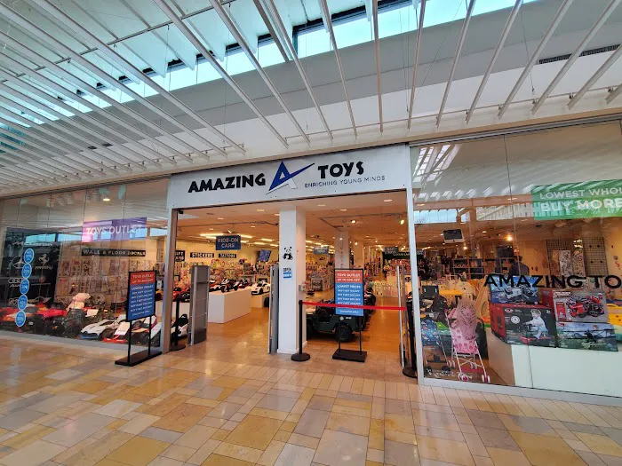 Amazing Toys Outlet 4