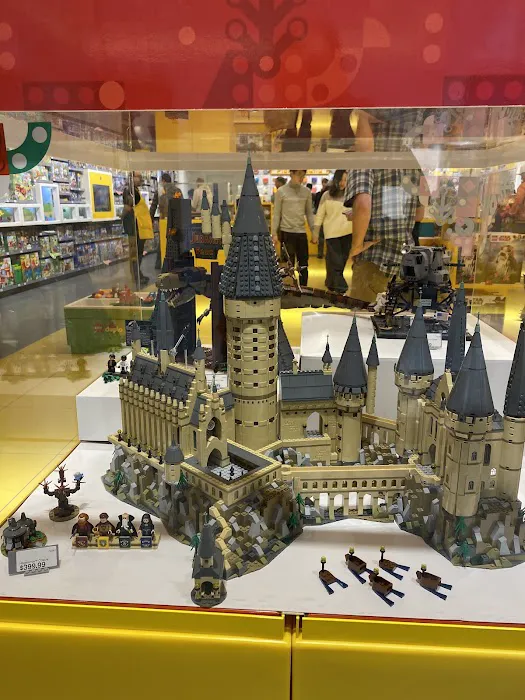 The LEGO® Store King of Prussia Mall 9