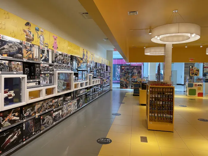 The LEGO® Store King of Prussia Mall 6