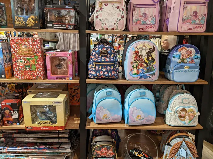 BoxLunch 3