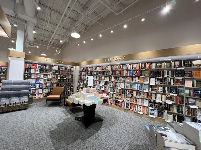 Barnes & Noble 7