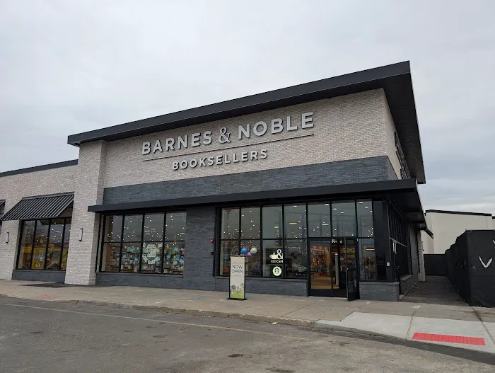 Barnes & Noble 1