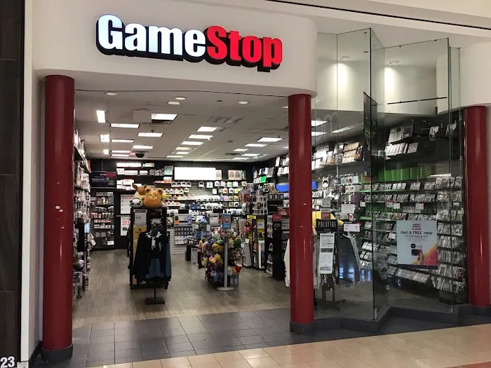 GameStop 4
