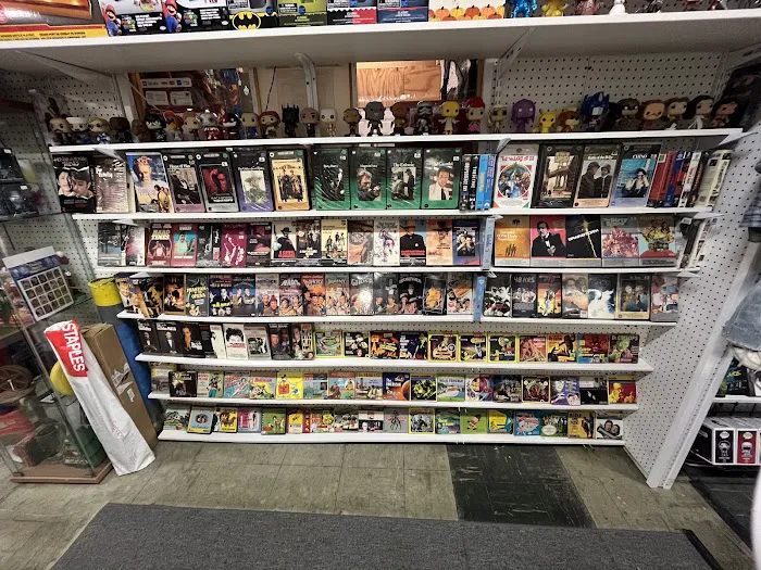 L+L Collectibles 4
