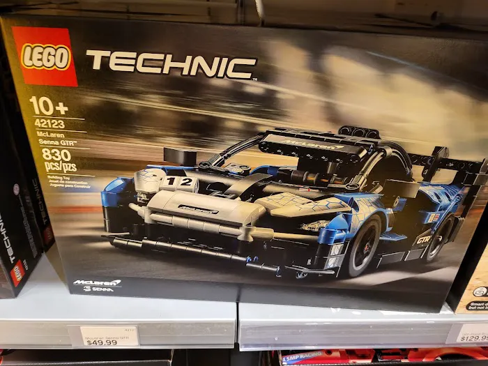 The LEGO® Store Cherry Hill 8