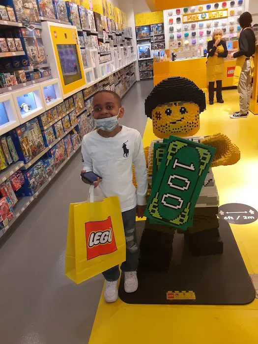 The LEGO® Store Cherry Hill 4