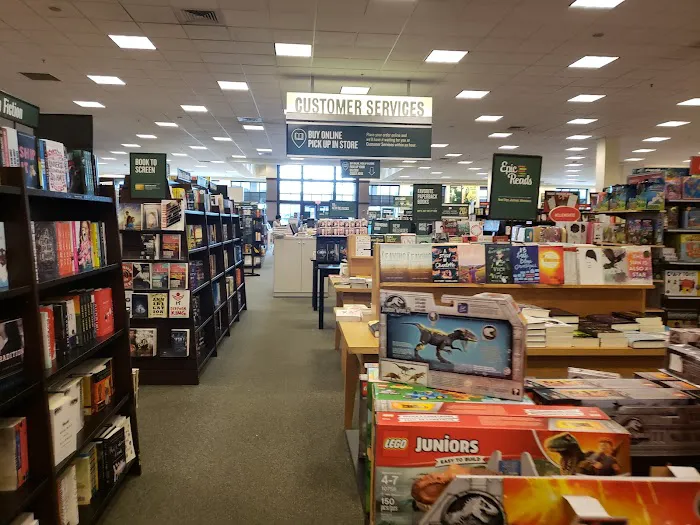 Barnes & Noble 3