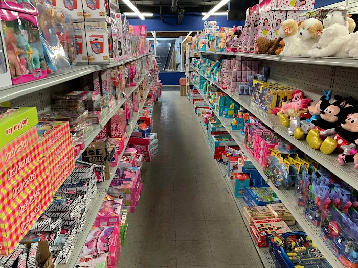 M.R. Toys 4