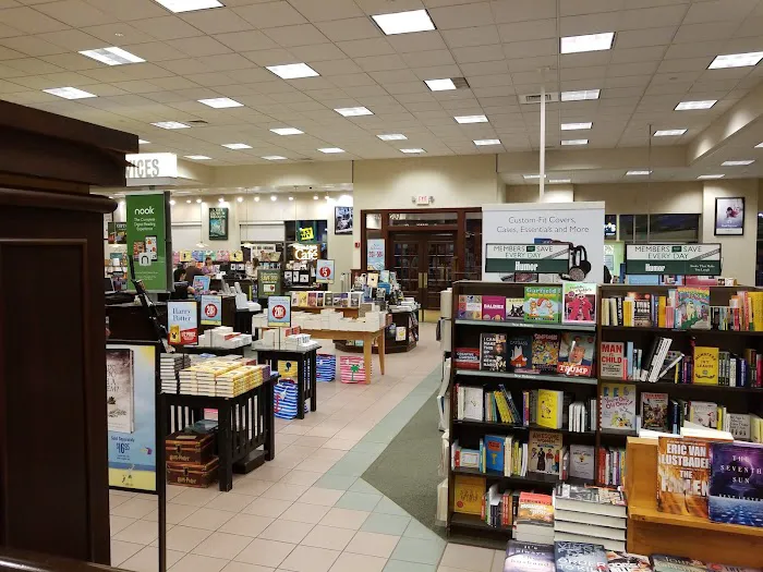 Barnes & Noble 5