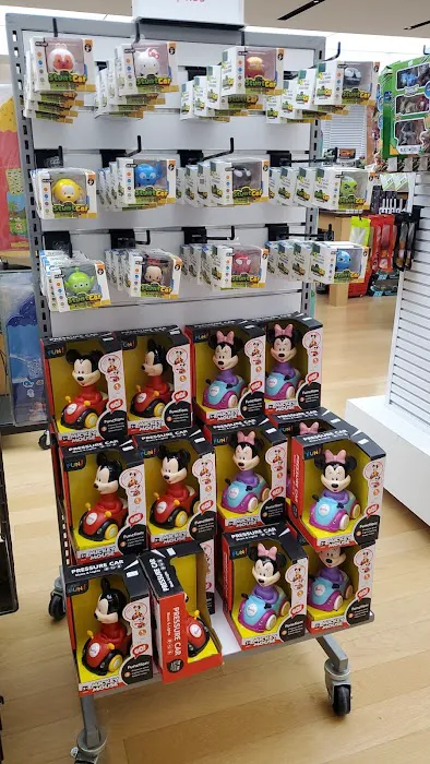 Amazing Toys 7