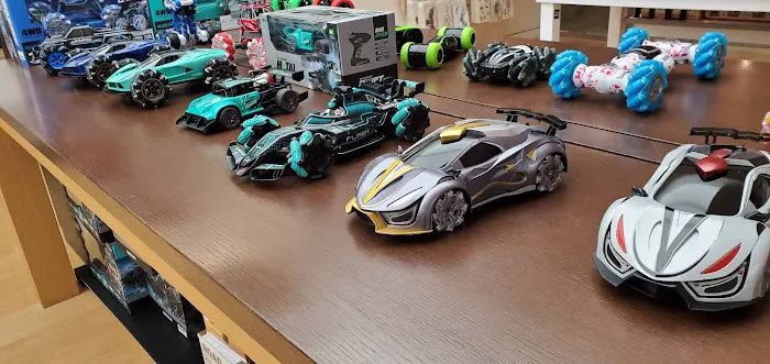 Amazing Toys 8