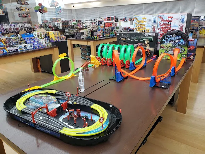 Amazing Toys 5