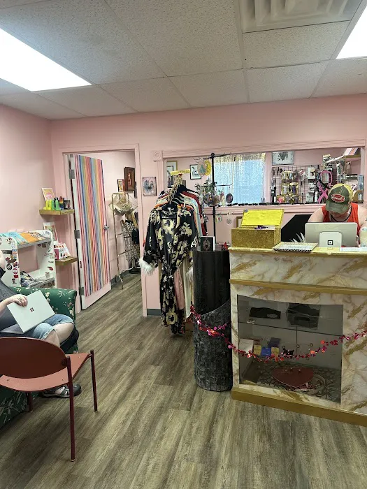 F.E.M. Shop 3
