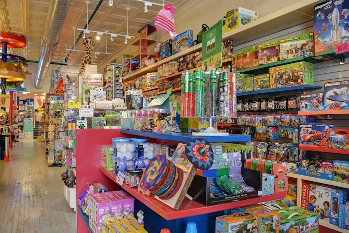 Tom's Toys 0