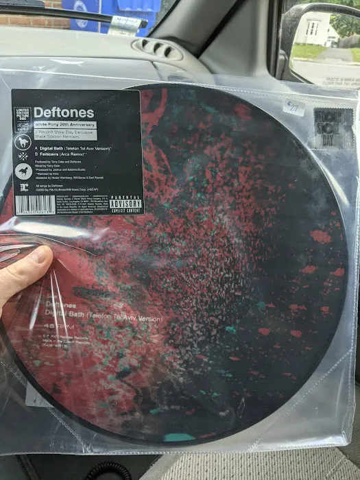 Revolution Records 4