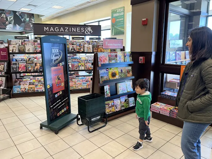 Barnes & Noble 9
