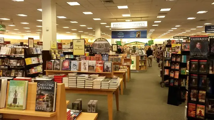 Barnes & Noble 2