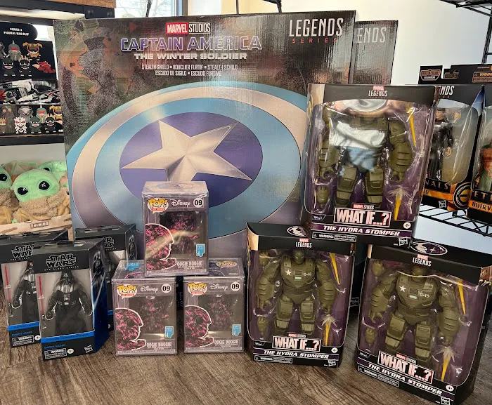 RedFive Toys and Collectibles 4