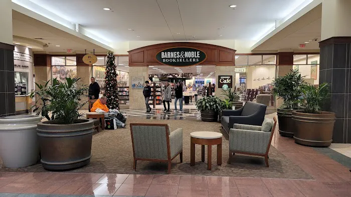 Barnes & Noble 5