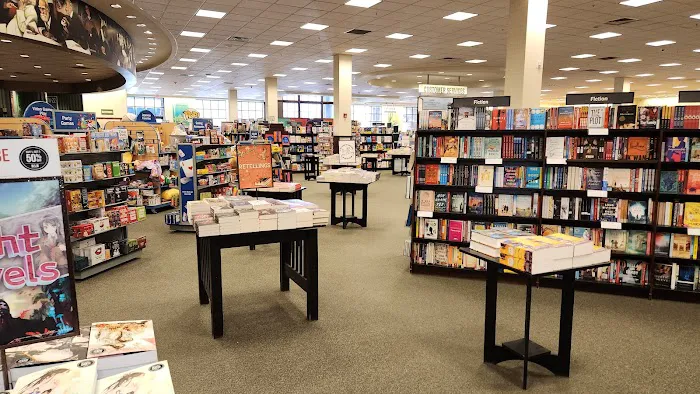 Barnes & Noble 7