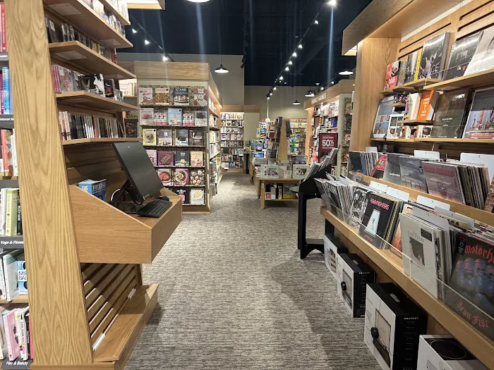 Barnes & Noble 3