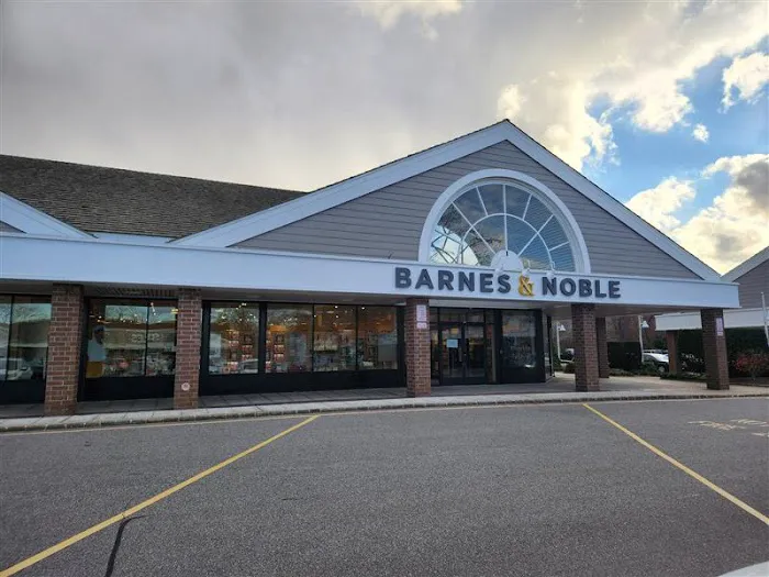 Barnes & Noble 9