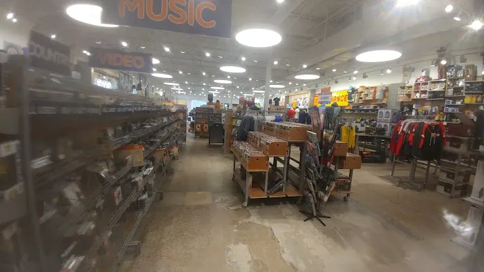 FYE 8