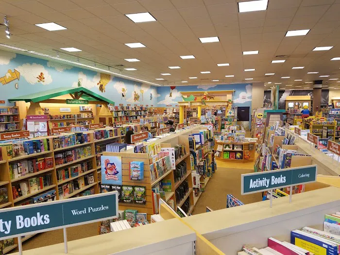 Barnes & Noble 1