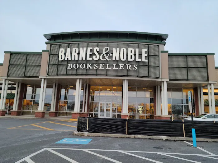 Barnes & Noble 5
