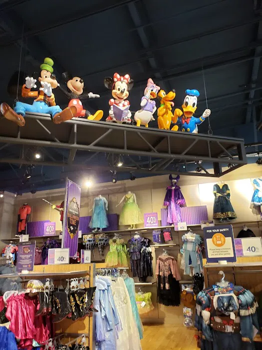 Disney Store 5