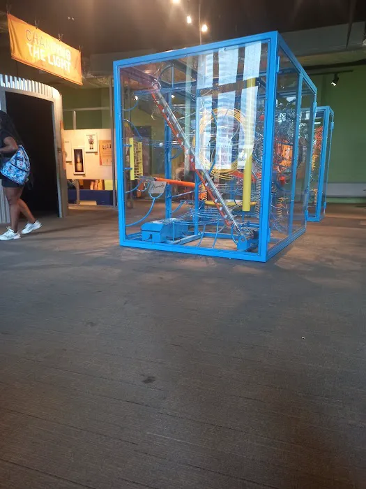 Sci-Store at The Franklin Institute 1
