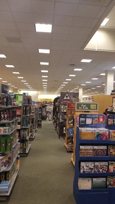 Barnes & Noble 3