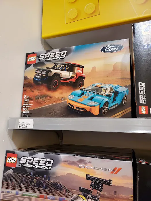 The LEGO® Store Providence Place 4