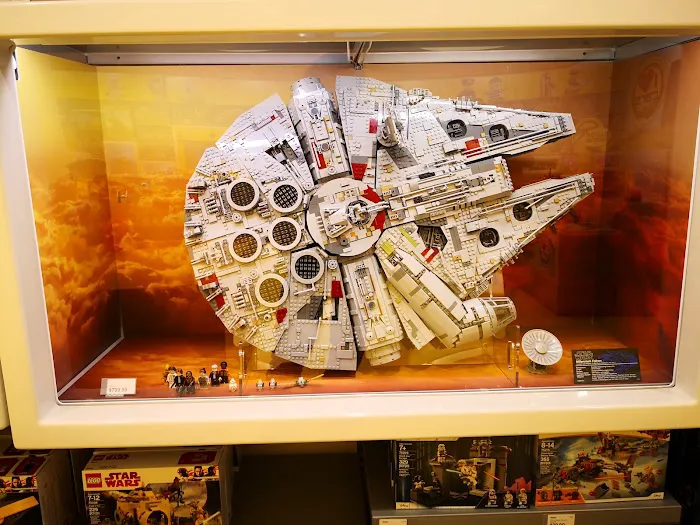 The LEGO® Store Providence Place 7