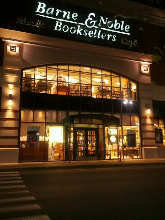 Barnes & Noble 1